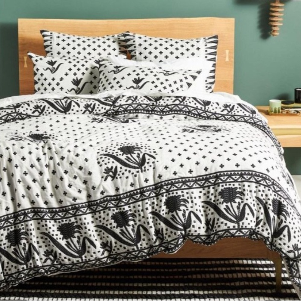 Anthropologie Queen Duvet Cover